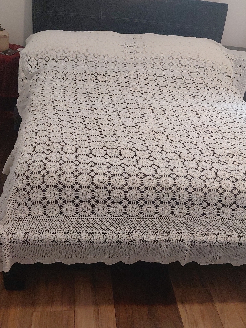 Classic White Crochet Bedspread - Elegant Handmade Look 100% Cotton